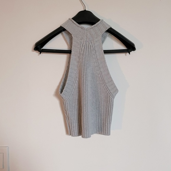 EVERYBODY TALKS high neck crop - Picture 4 of 4